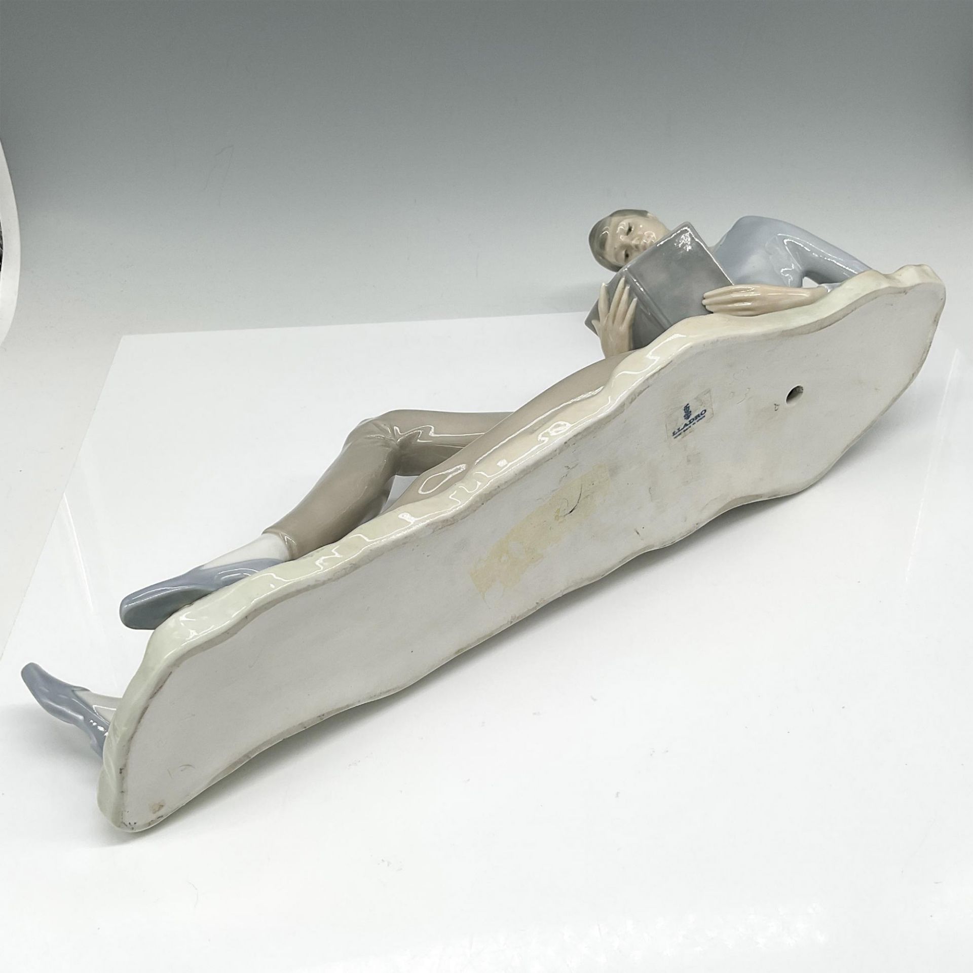 Boy with Book 01001024 - Lladro Porcelain Figurine - Bild 3 aus 3