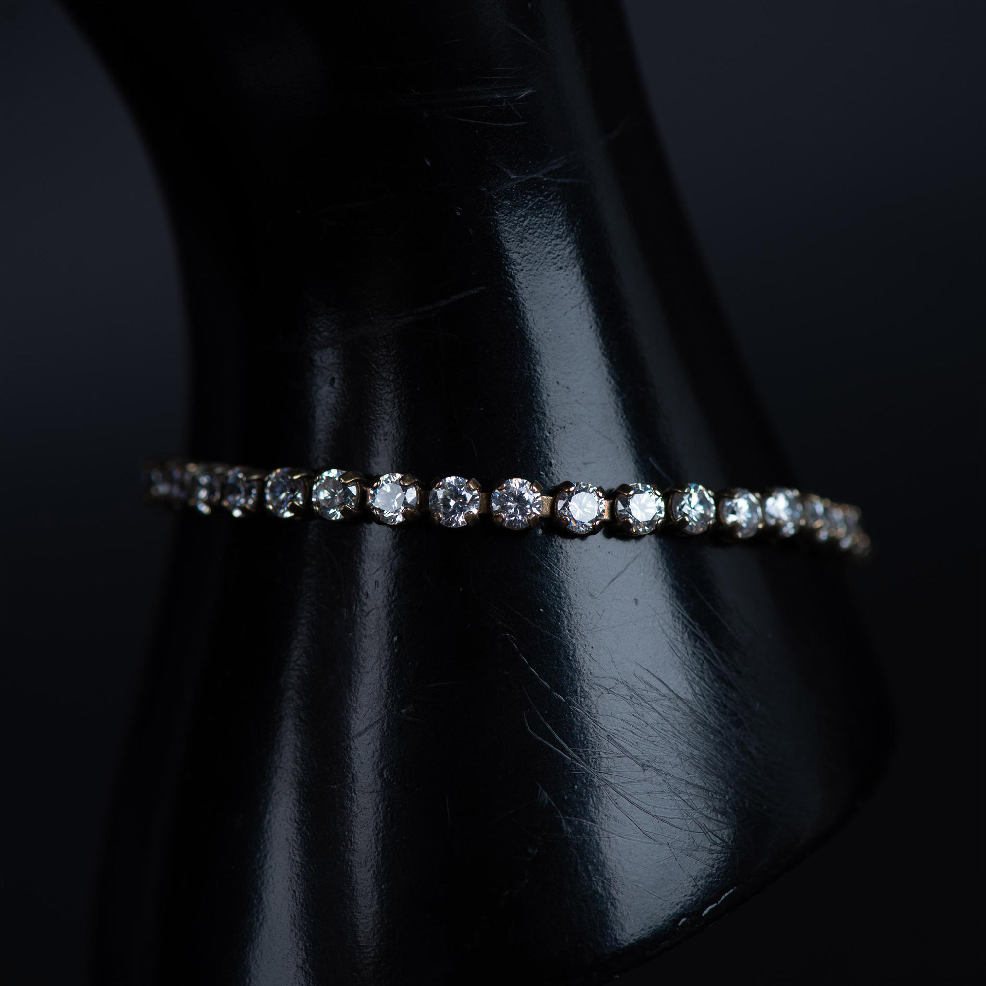 Classy Sterling Silver Crystal Bracelet - Image 2 of 4