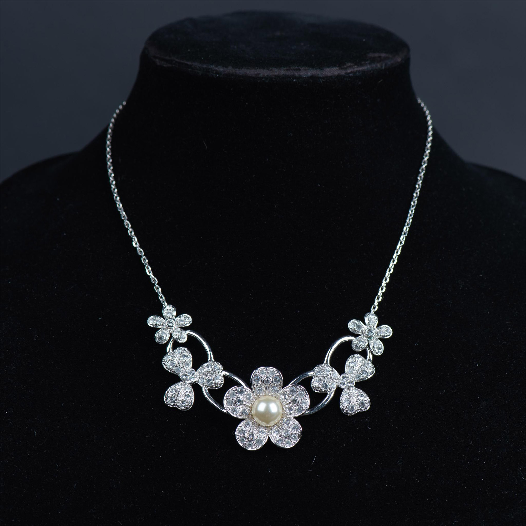 Nolan Miller Silver Metal Flower Necklace - Image 2 of 6