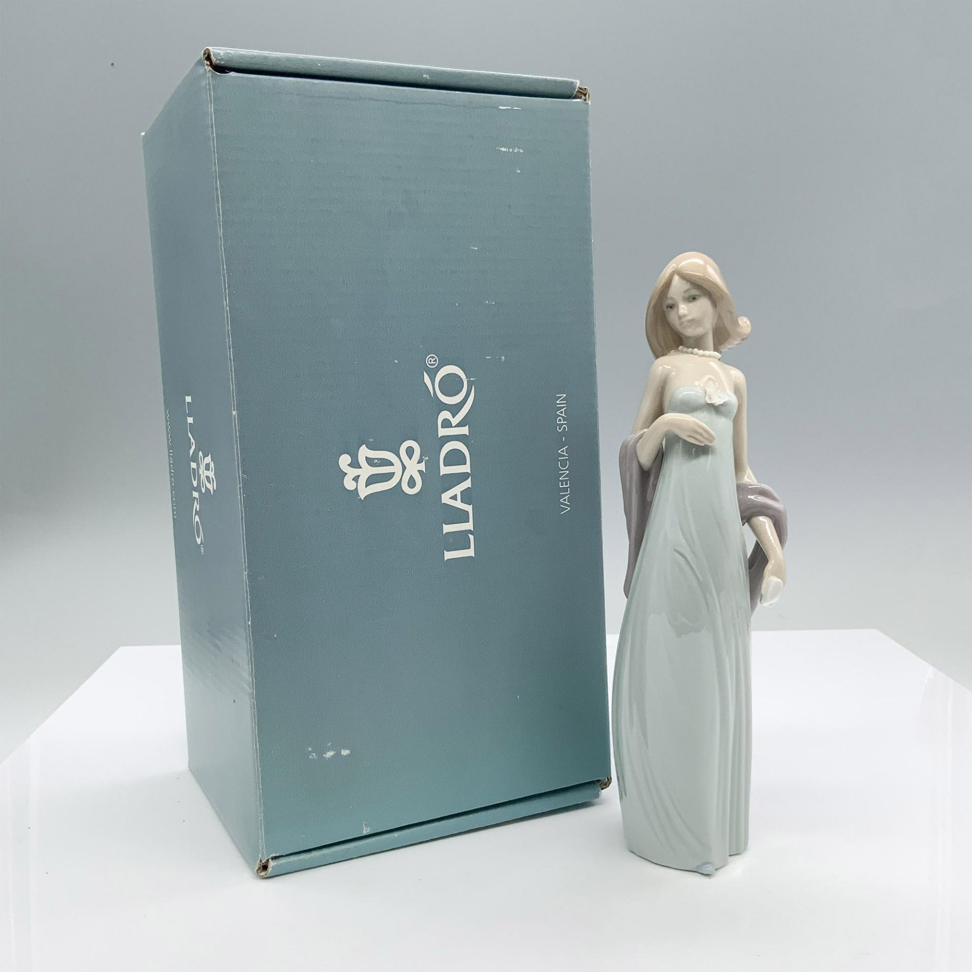 Ingenue 1005487 - Lladro Porcelain Figurine - Bild 4 aus 4