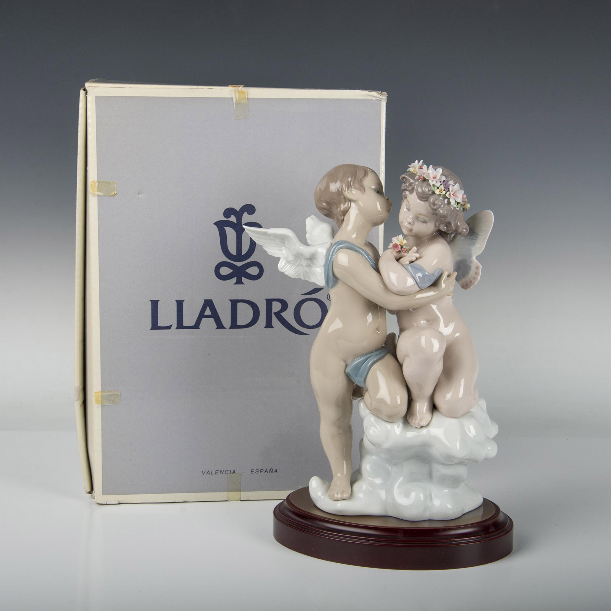 Heaven And Earth 1001824 - Lladro Porcelain Figurine - Image 8 of 8