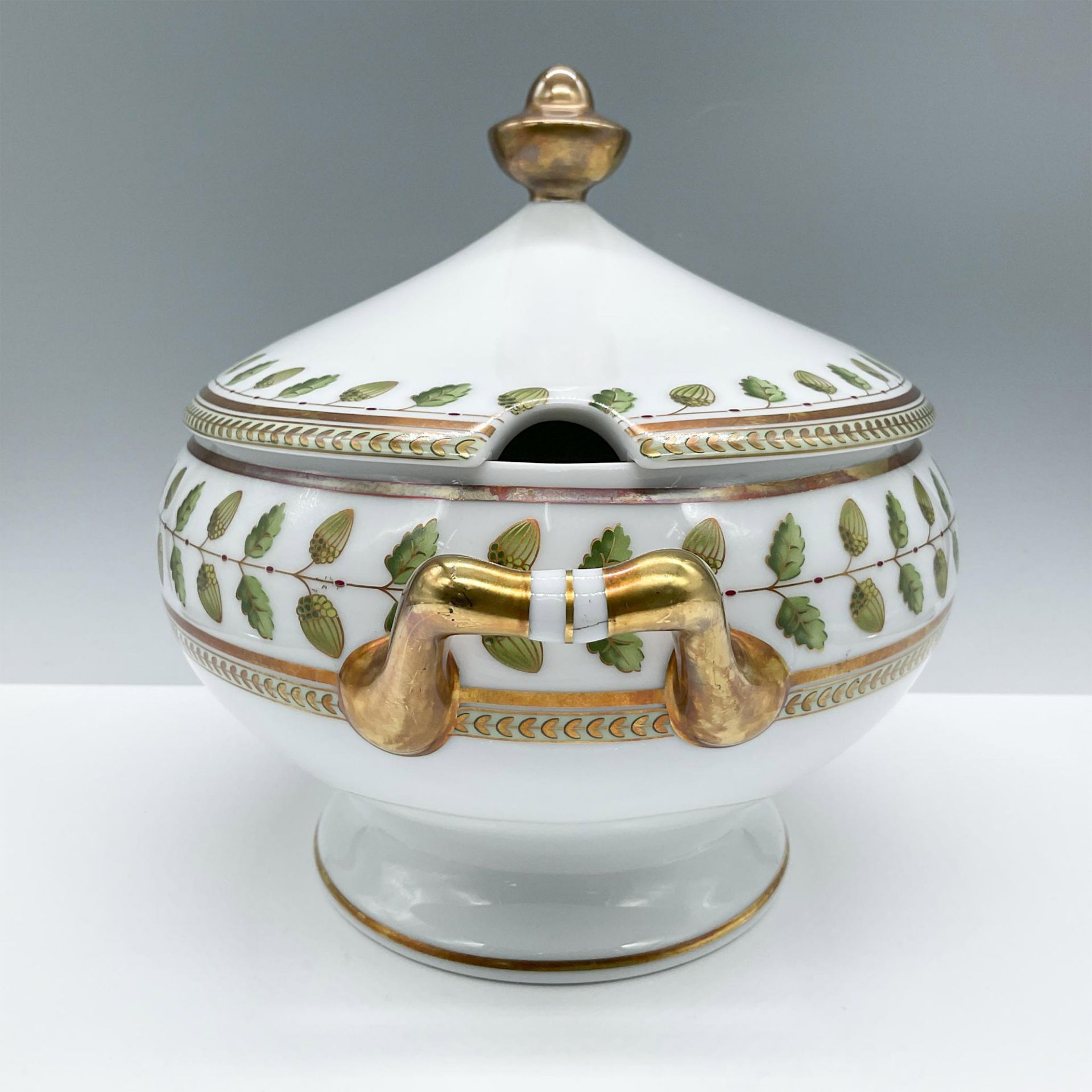 Bernardaud Porcelain Covered Soup Tureen, Constance - Bild 2 aus 4