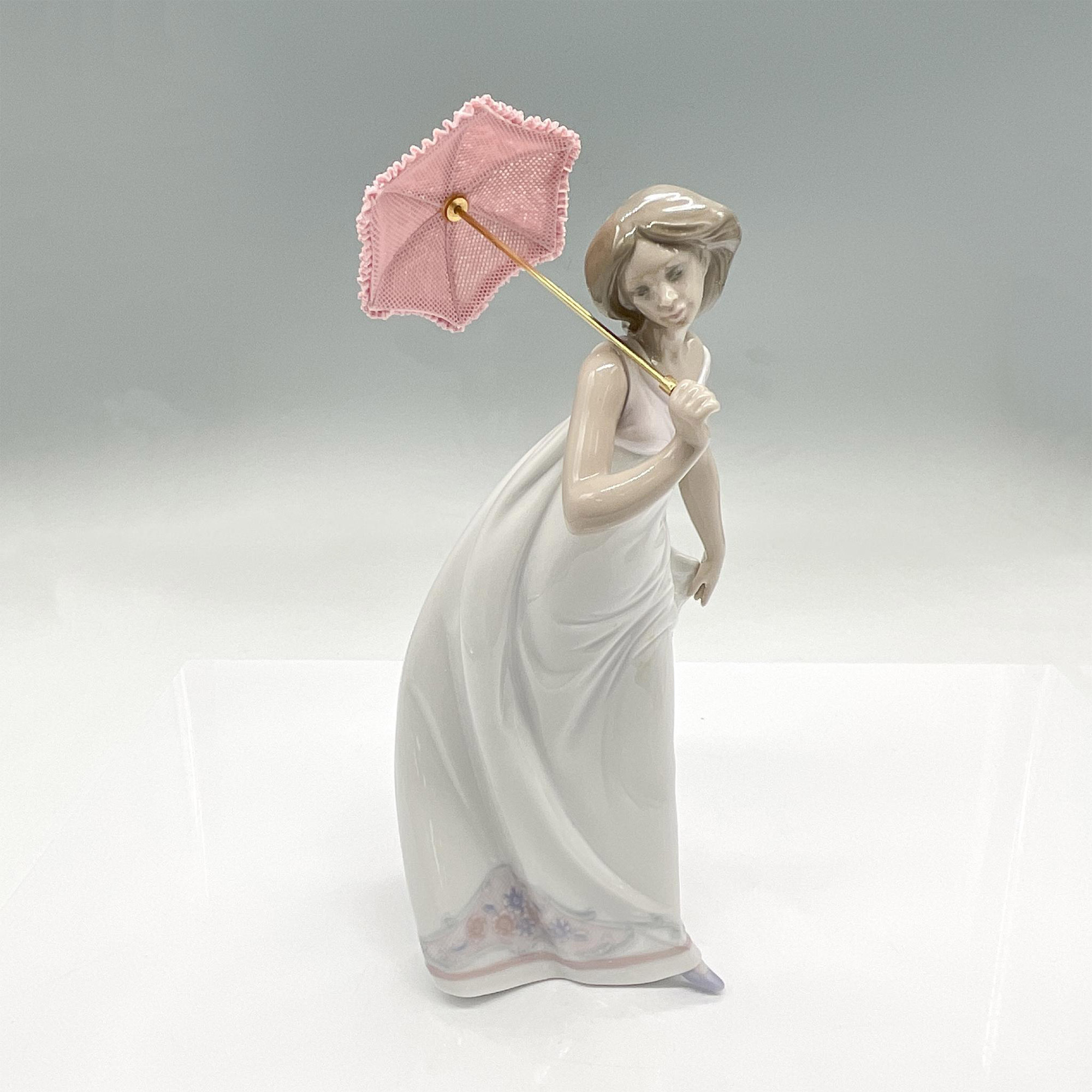 Afternoon Promenade 1007636 - Lladro Porcelain Figurine