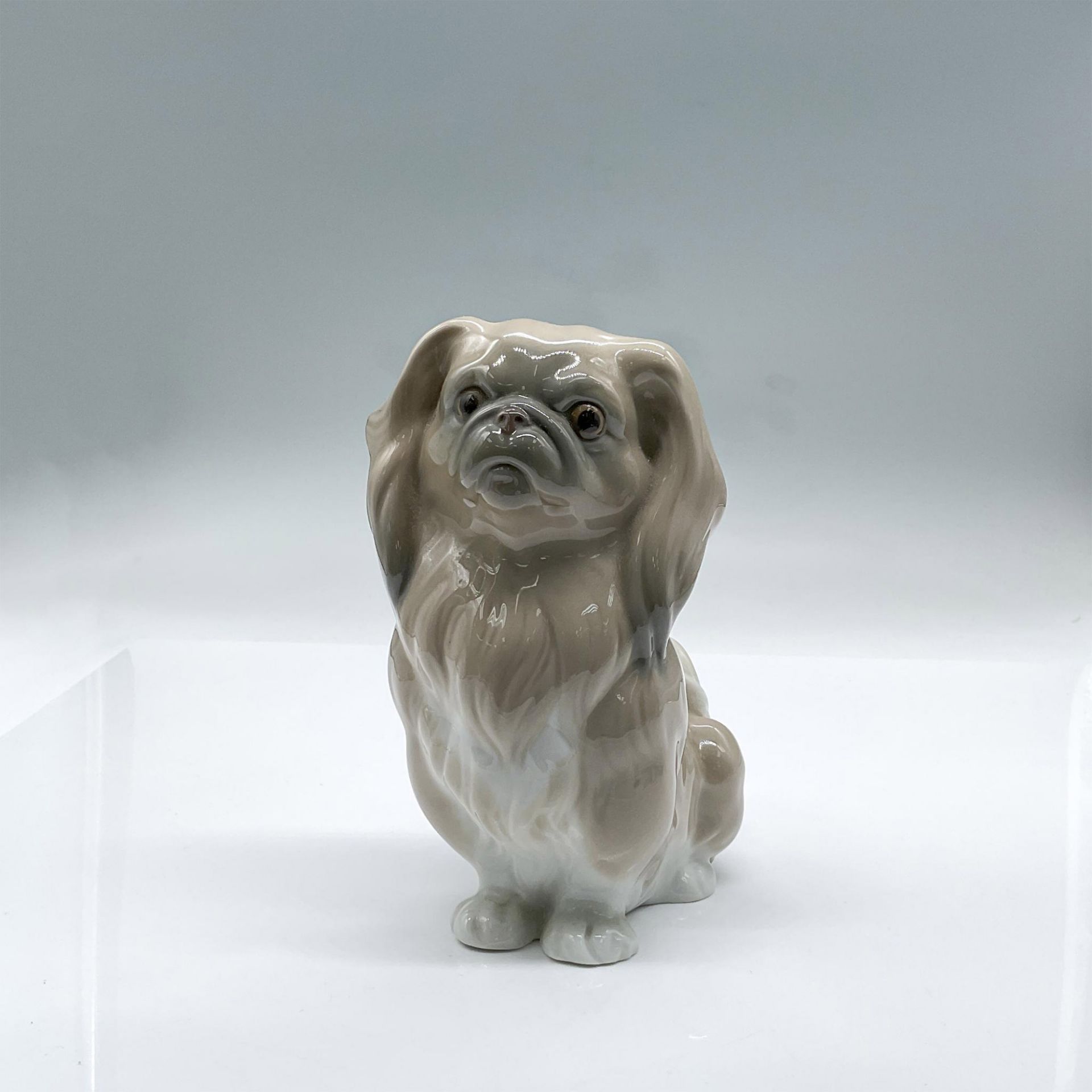 Pekinese Sitting 1004641 - Lladro Porcelain Figurine