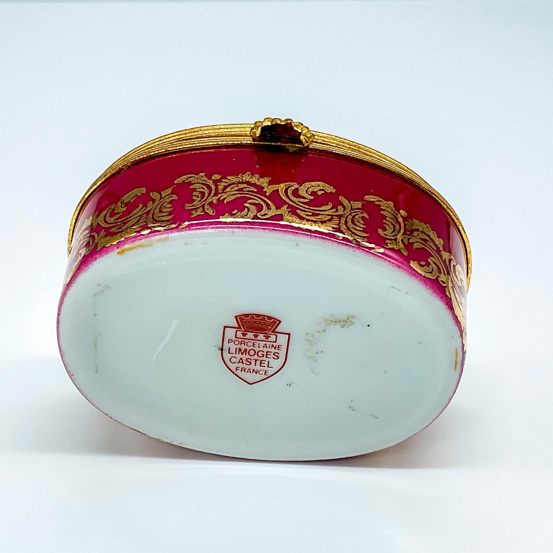 Oval Castel Limoges Porcelain Box - Image 3 of 3