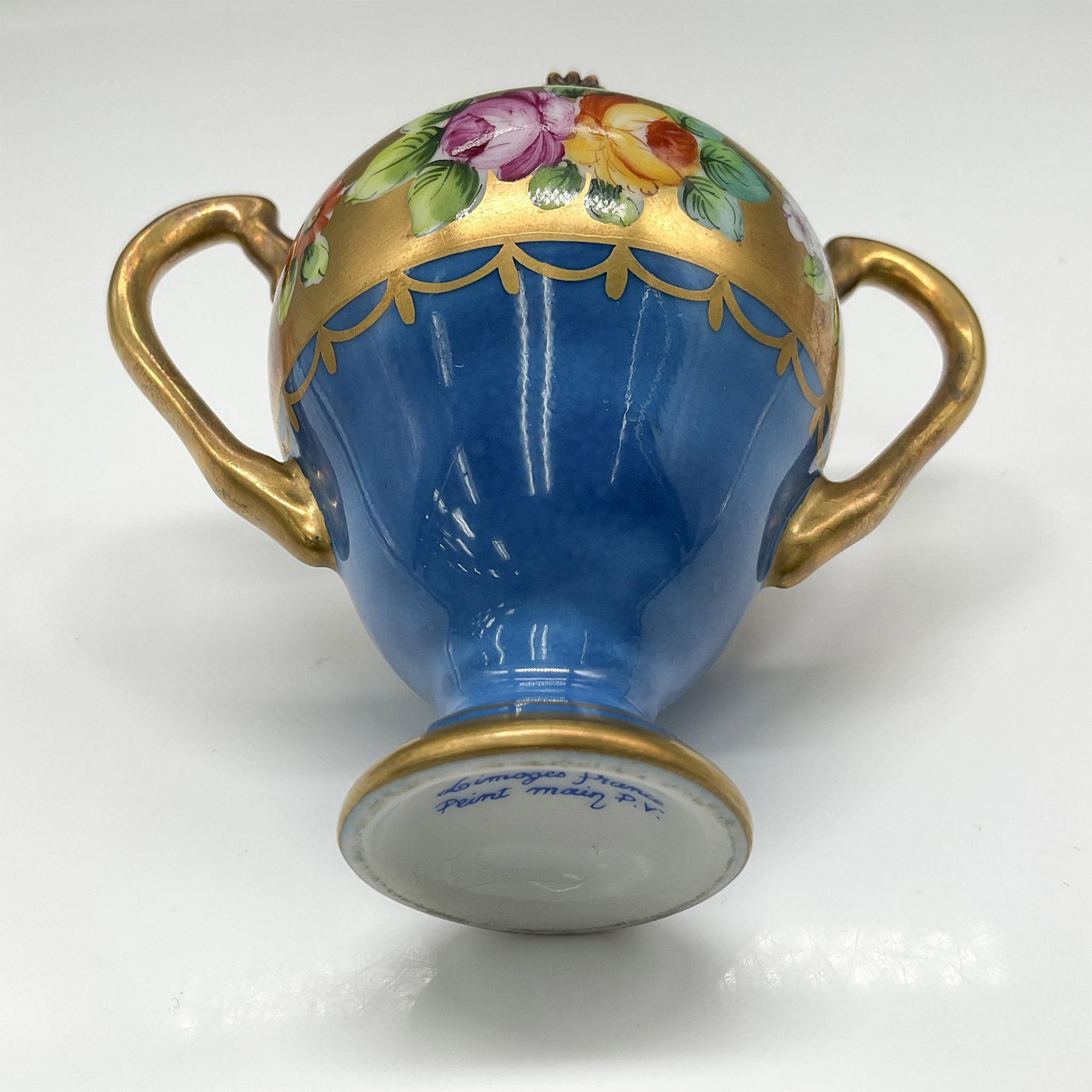 Limoges Peint Main Porcelain Twin Handled Vase Box - Image 4 of 4