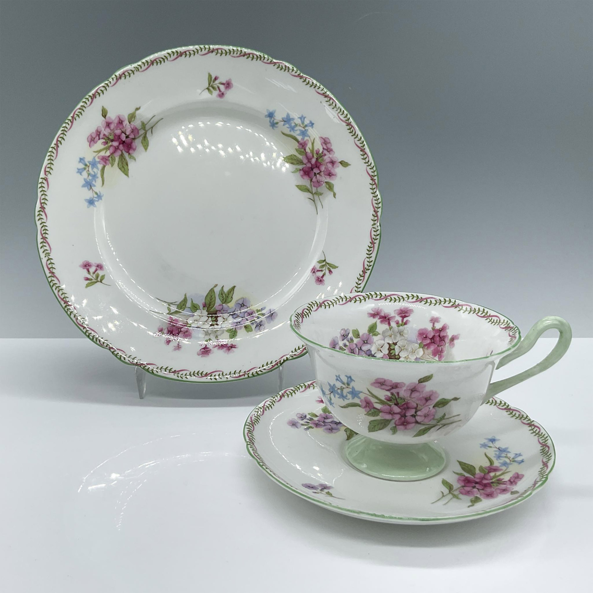 Shelley Bone China Tea Trio, Floral - Image 2 of 3