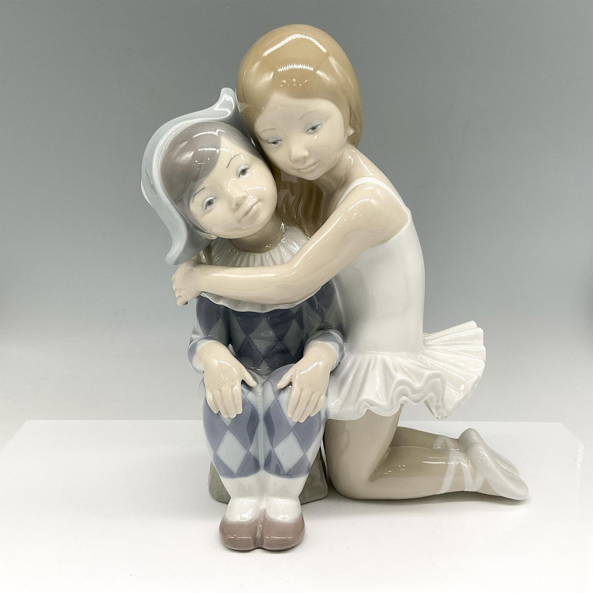 Infantile Candour 01004963 -Lladro Porcelain Statue