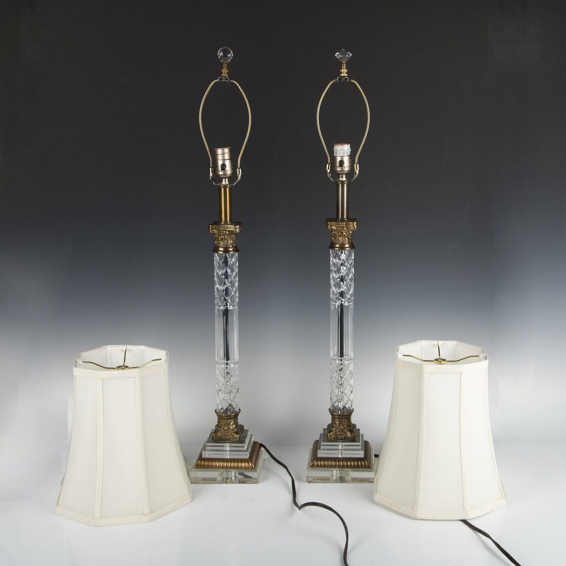 Pair of Baroque Style Cut Crystal Lamps - Bild 5 aus 6