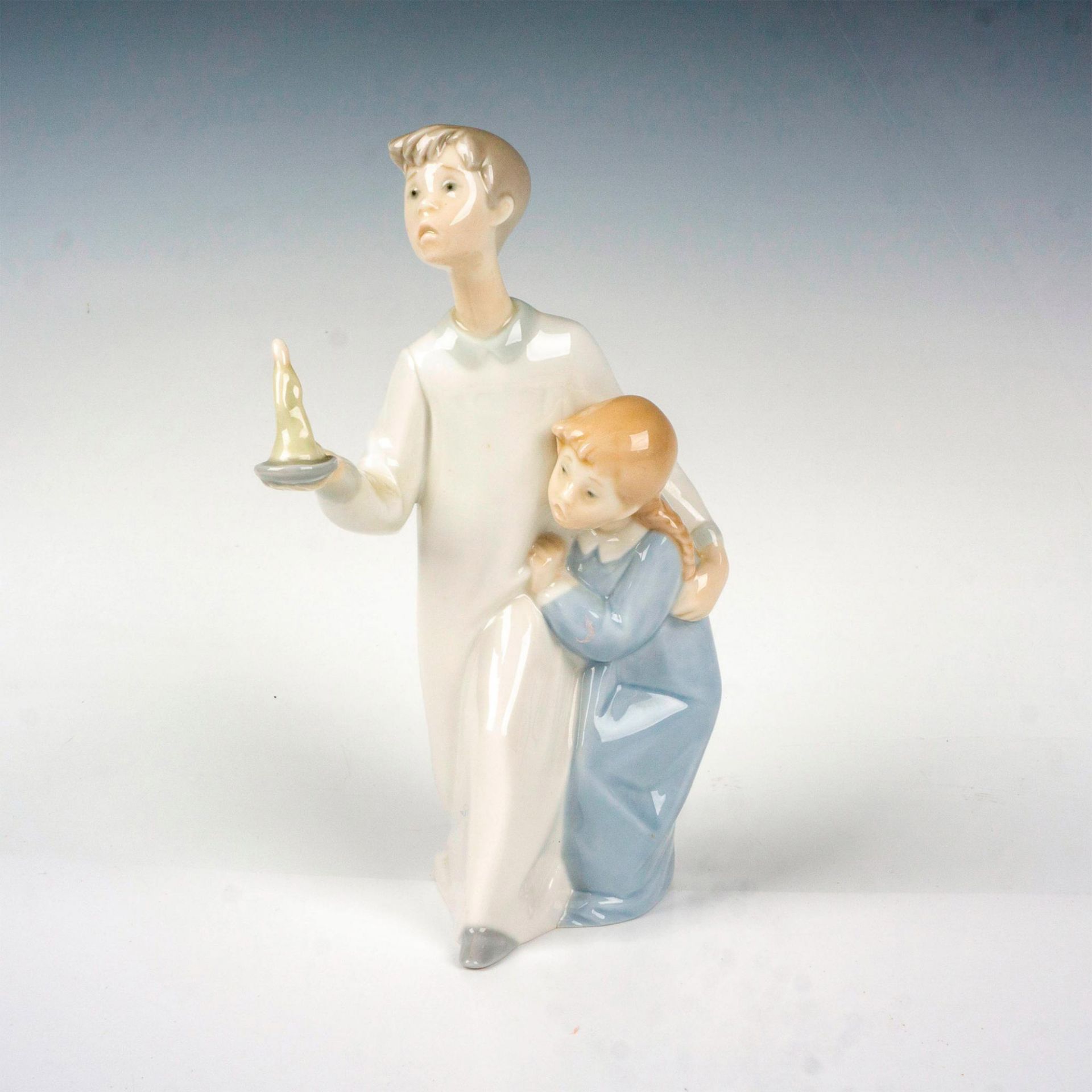 Boy And Girl 1004874 - Lladro Porcelain Figurine