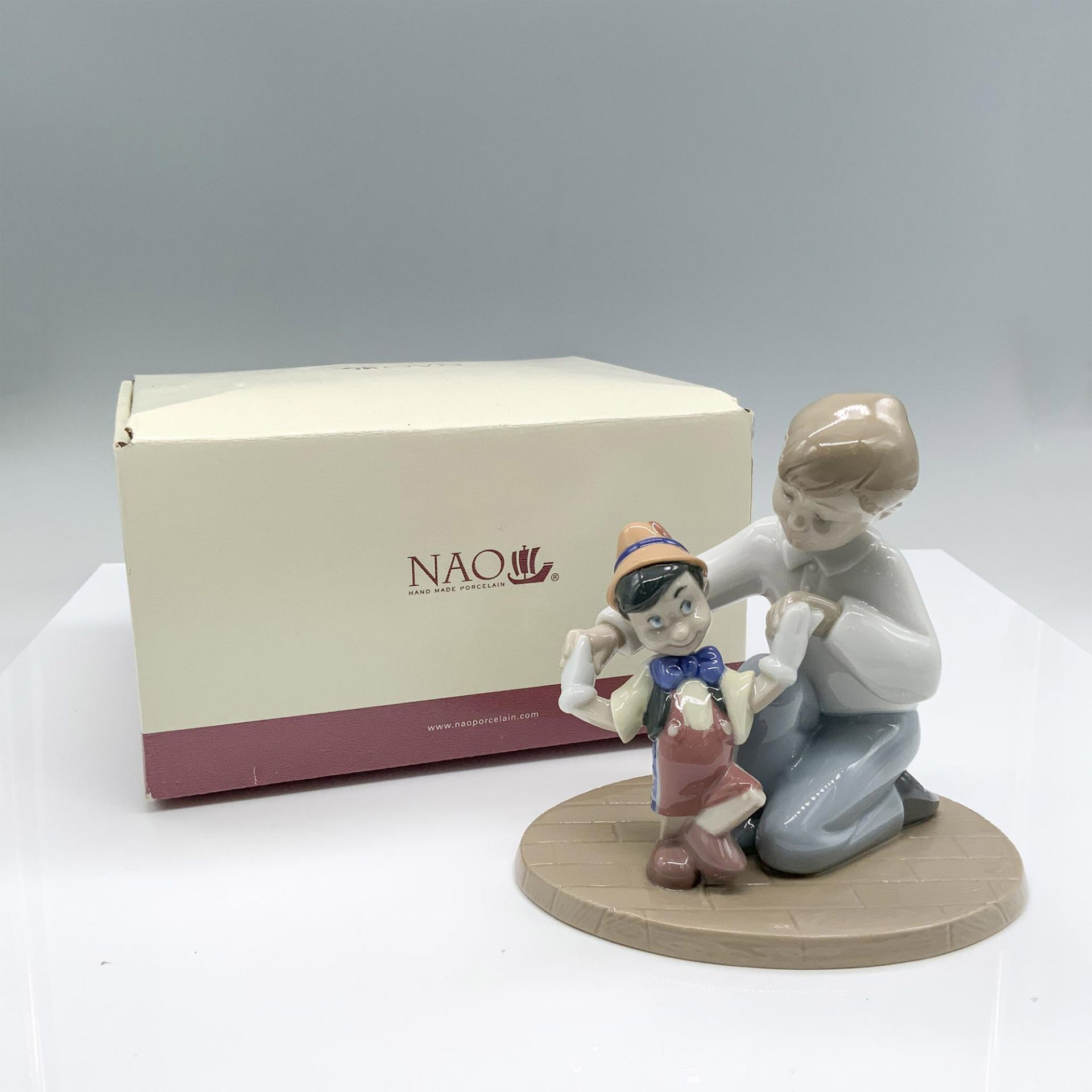 Pinocchio First Steps 2001678 - Nao By Lladro Disney Figurine - Bild 4 aus 4