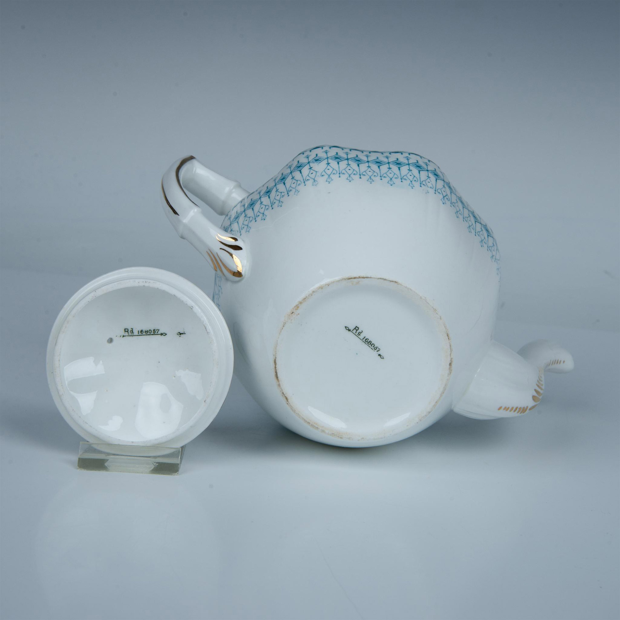 English Fine Porcelain Teapot - Image 5 of 5