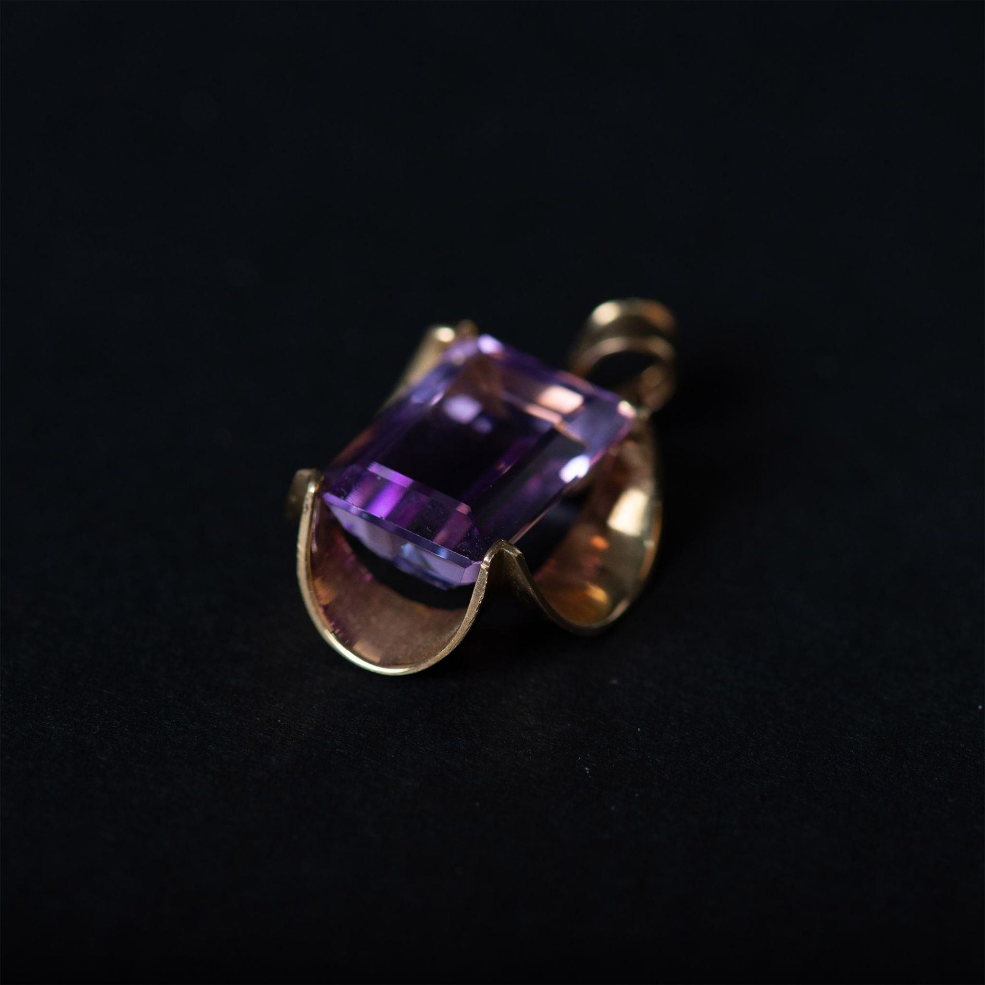 Fabulous 14K Gold & Amethyst Pendant - Image 5 of 5