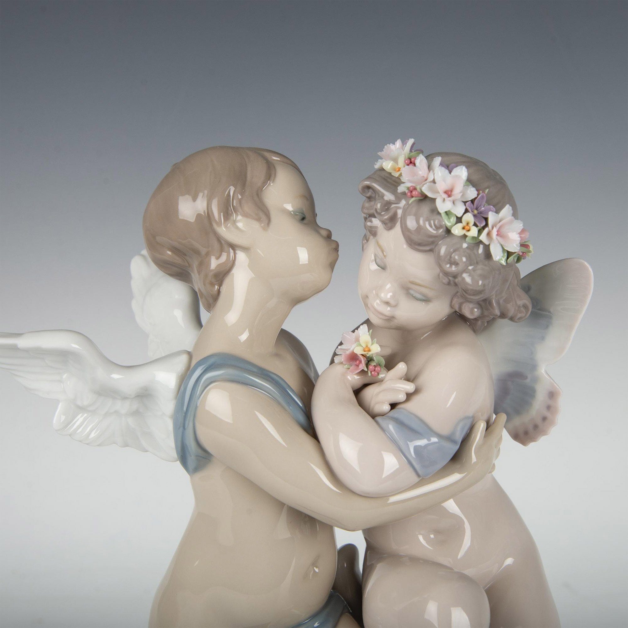 Heaven And Earth 1001824 - Lladro Porcelain Figurine - Image 2 of 8