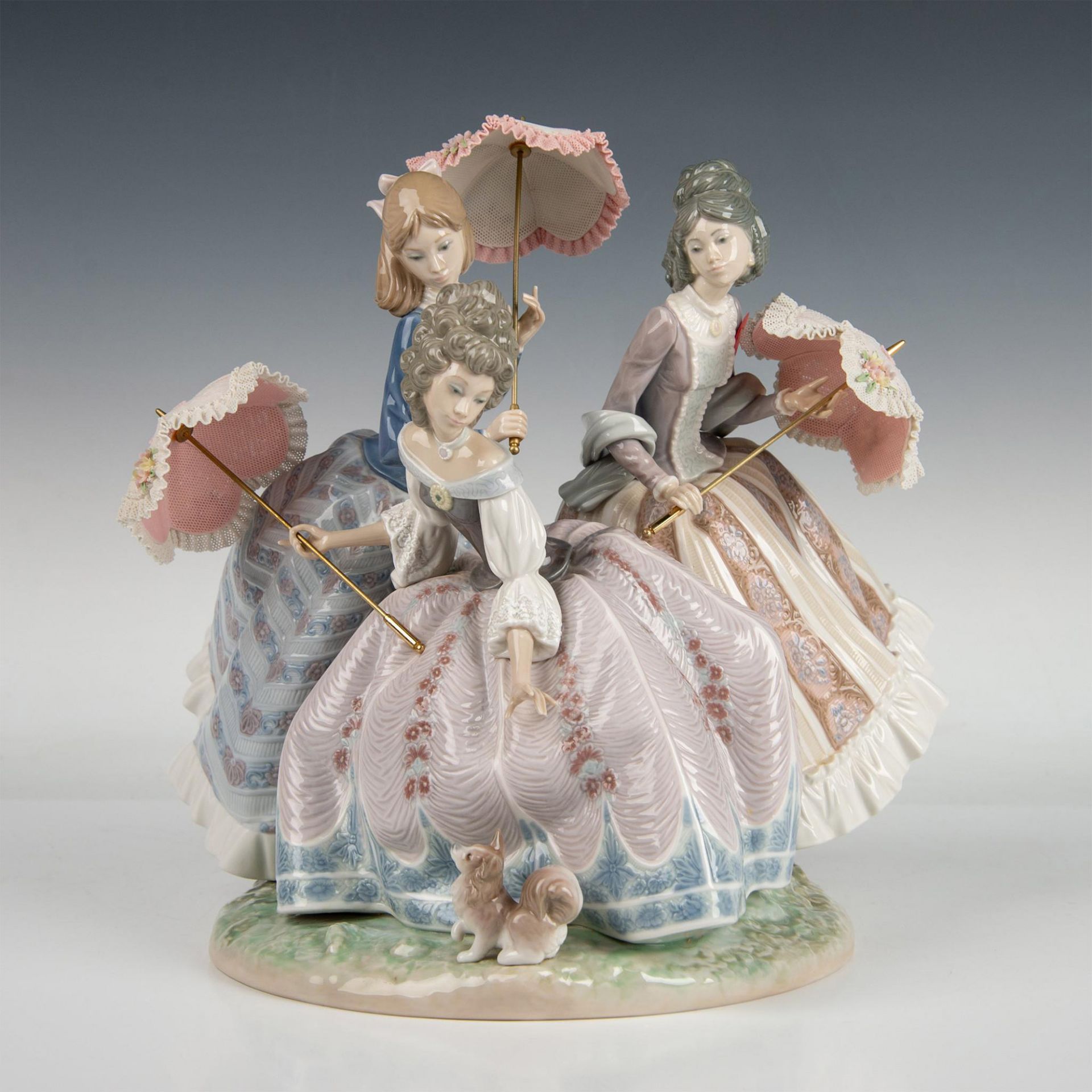 Three Sisters 1001492 - Lladro Porcelain Figurine
