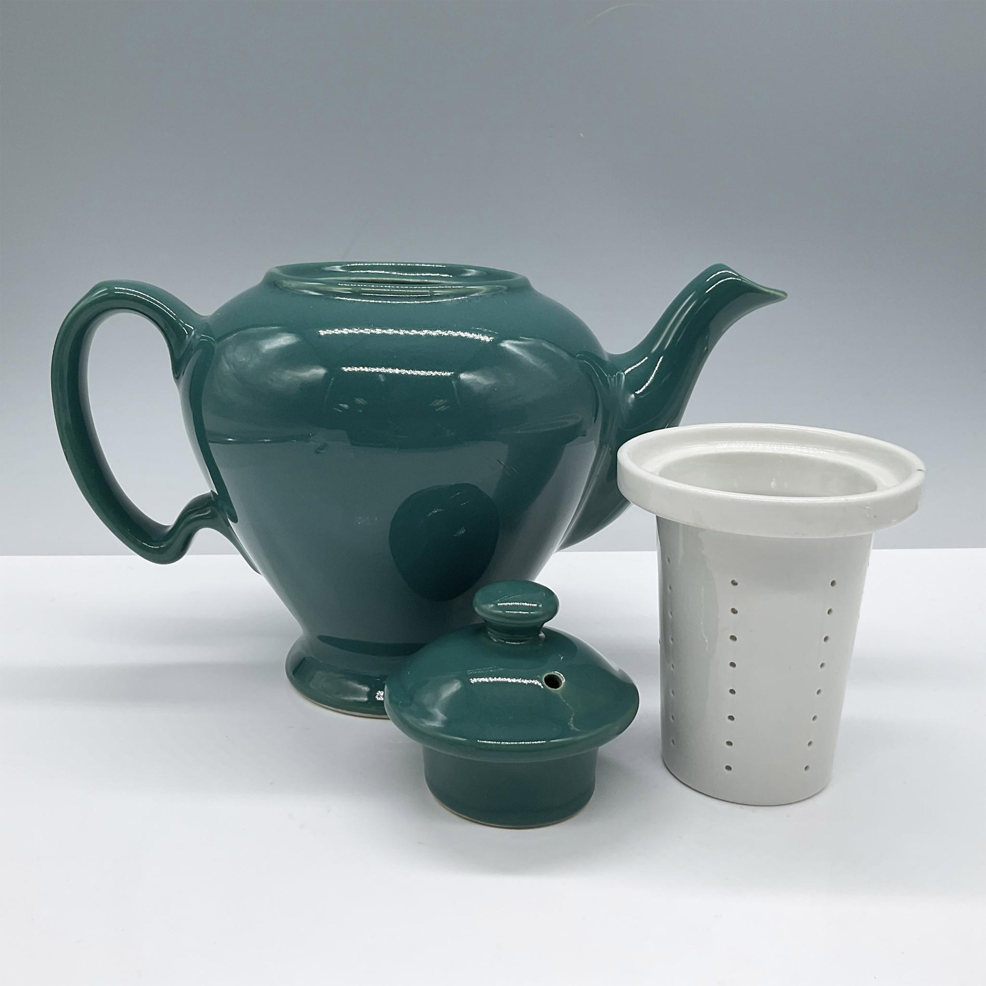 McCormick Porcelain Lidded Tea Pot with Infuser, Baltimore - Image 2 of 3