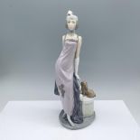 Couplet Lady 1005174 - Lladro Porcelain Figurine