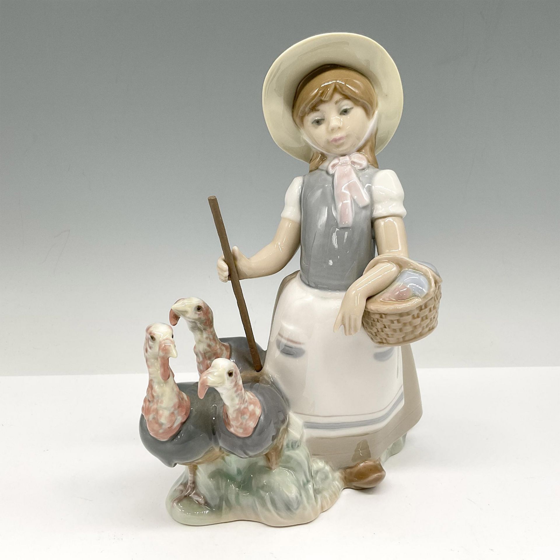 Girl with Turkeys 01001180 - Lladro Porcelain Figurine