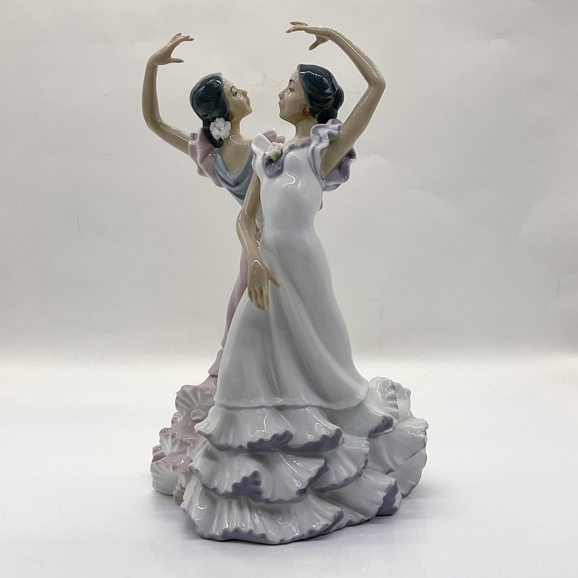 Ole 1005601 - Lladro Porcelain Figurine