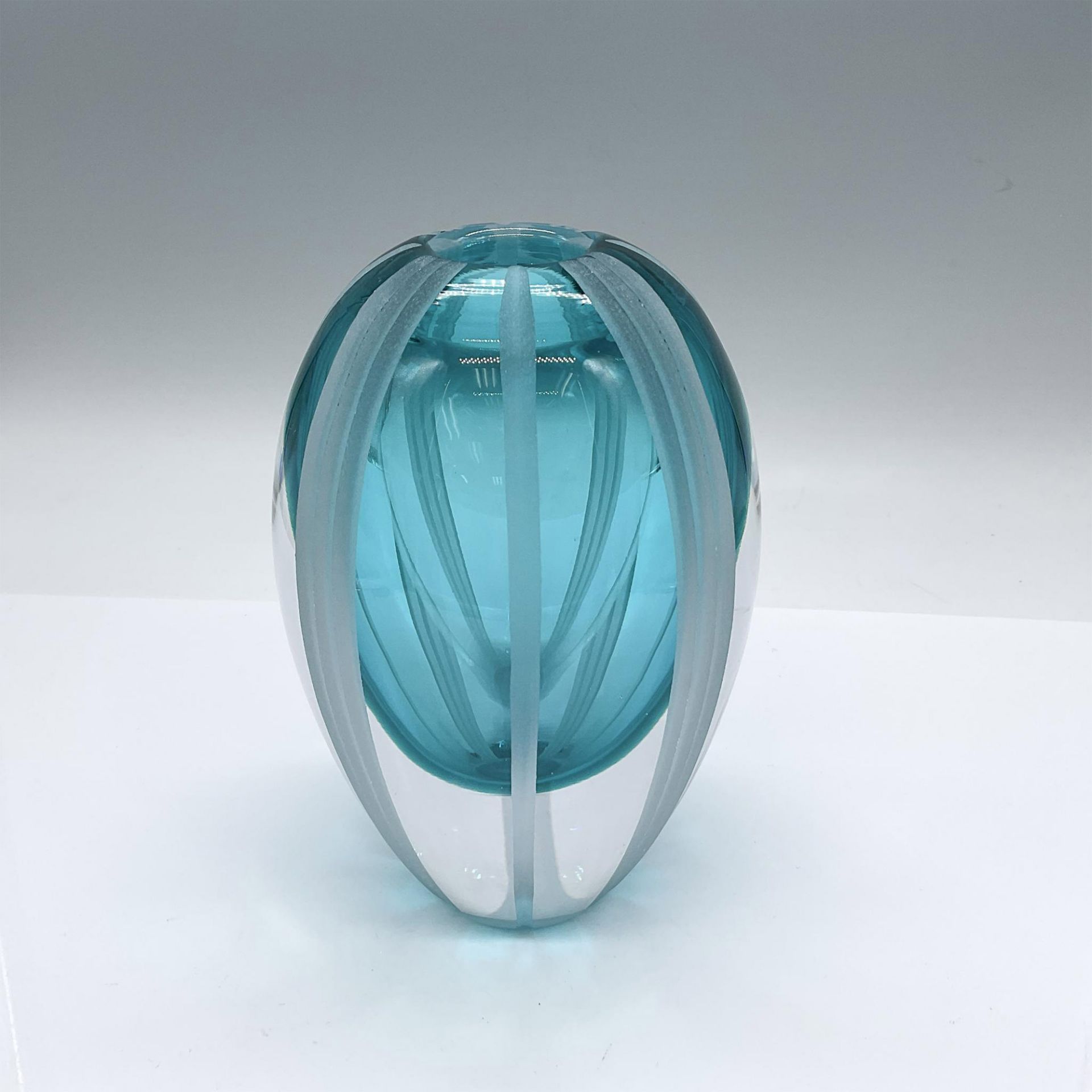 Waterford Aqua Haze Vase, Evolution Ocean Motif - Image 2 of 3