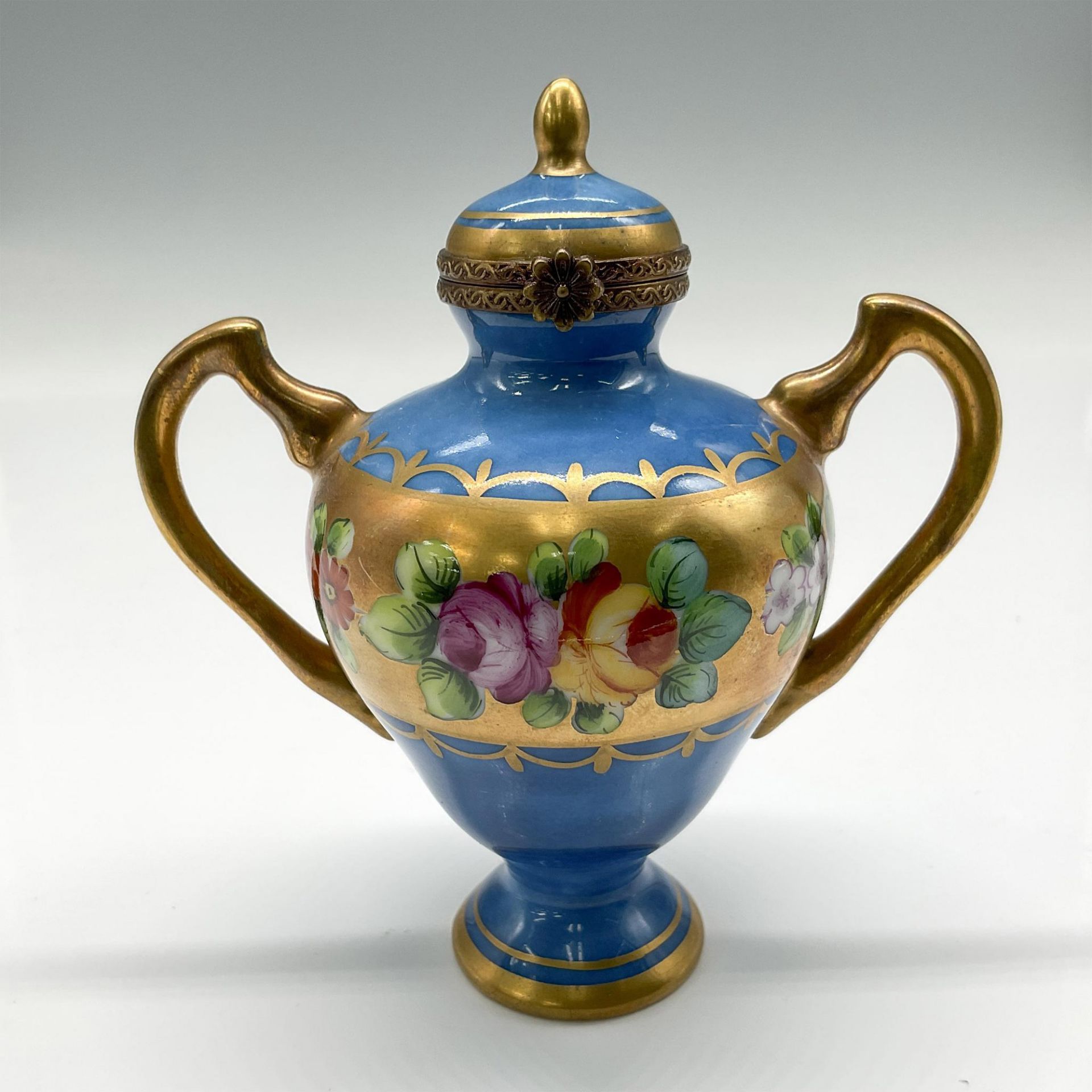 Limoges Peint Main Porcelain Twin Handled Vase Box