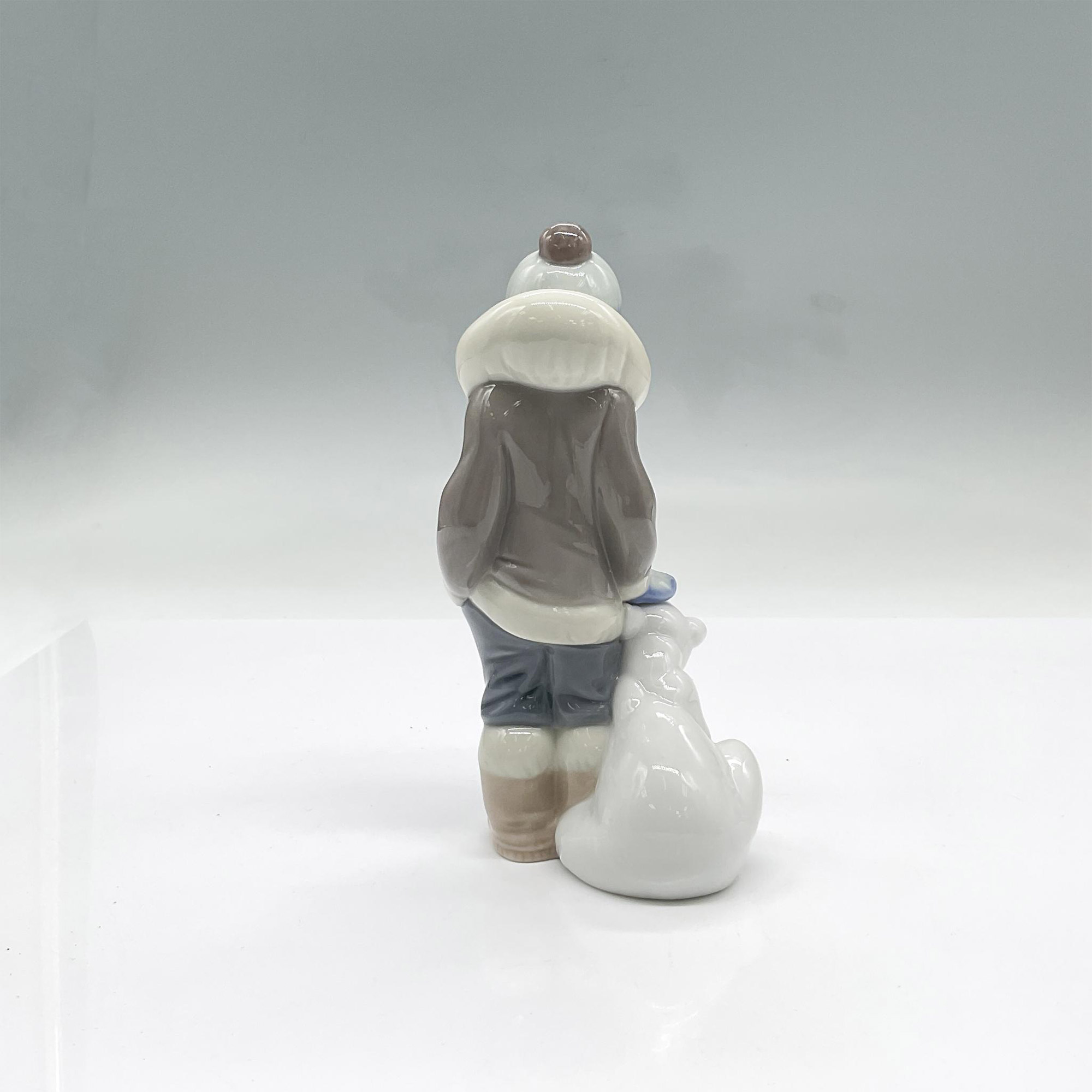 Eskimo Boy With Pet 1005238 - Lladro Porcelain Figurine - Image 2 of 4