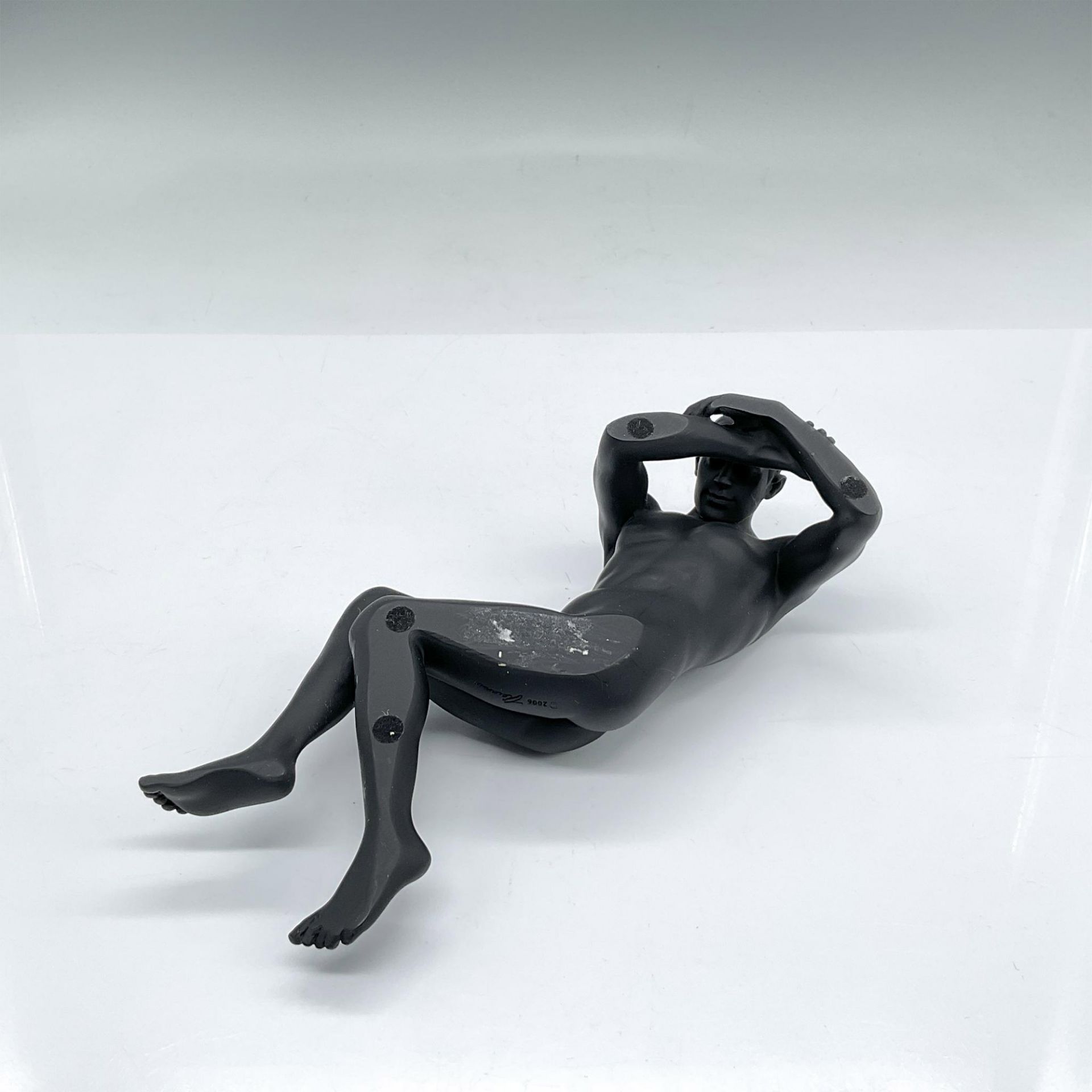 Veronese Resin Figure Statuette, Nude Man Laying Down - Image 3 of 3
