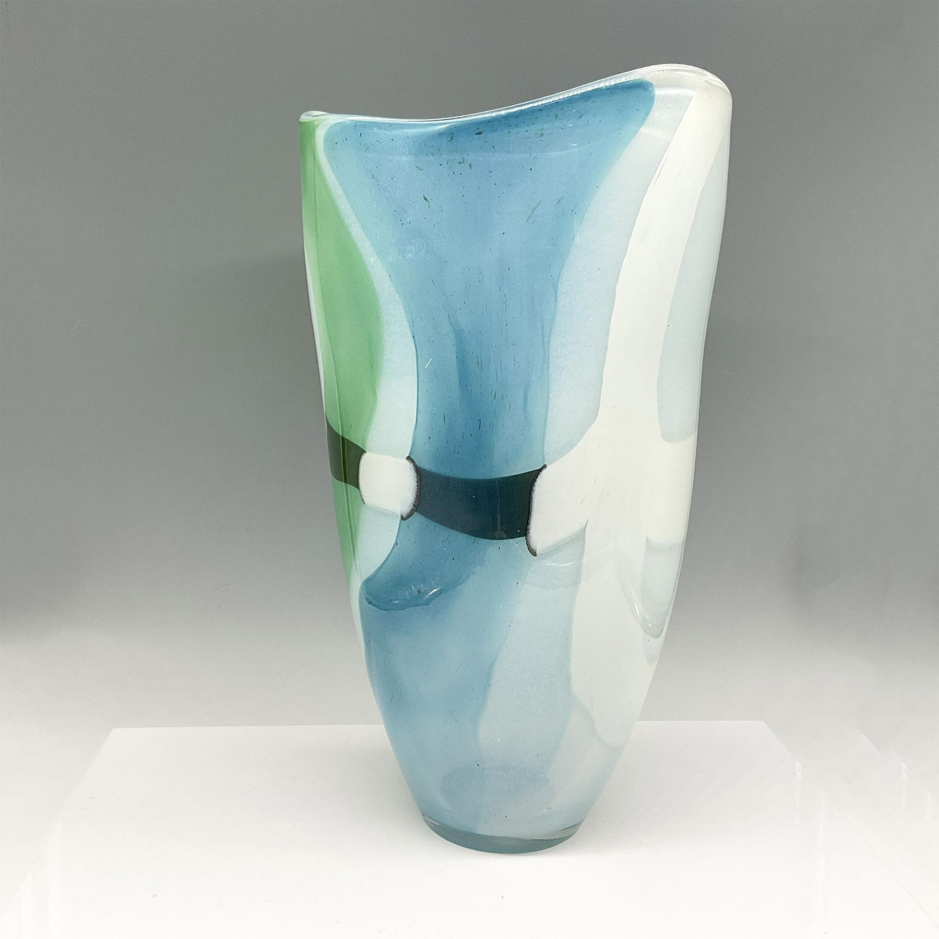 Sasaki Handcrafted Crystal Vase - Image 2 of 3
