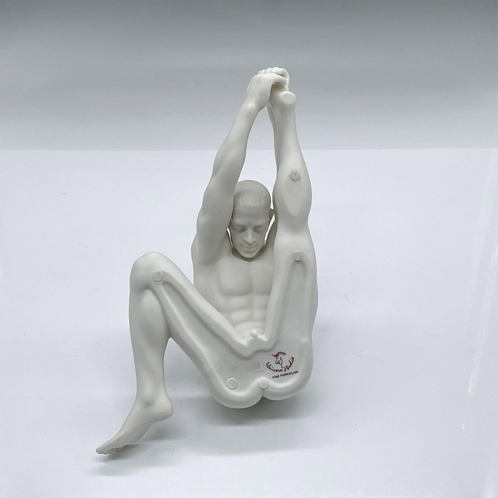 Unicorn Studios Porcelain Figure, Nude Male In Stretch Pose - Bild 3 aus 3