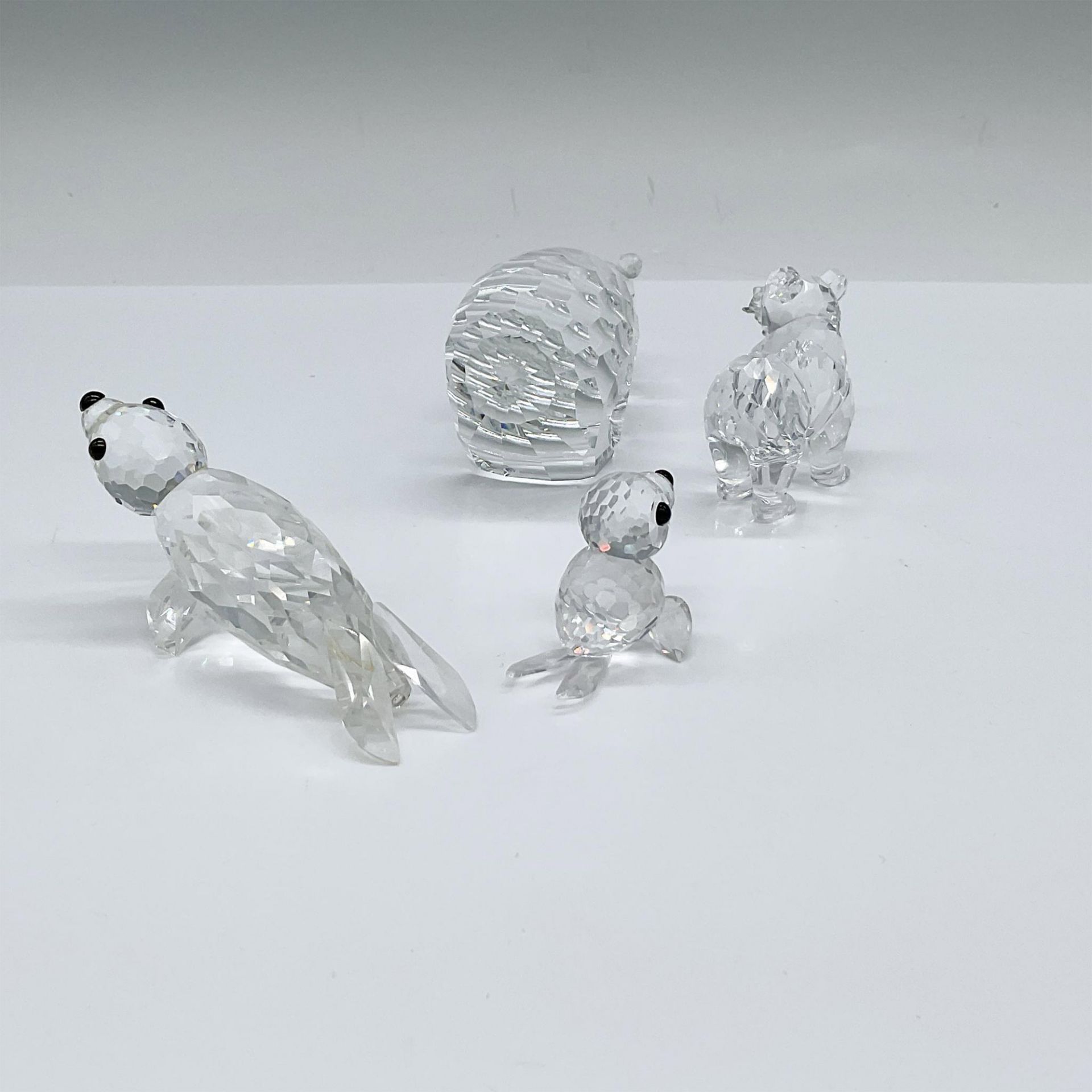 4pc Swarovski Crystal Bear and Seal Figurines - Bild 2 aus 3