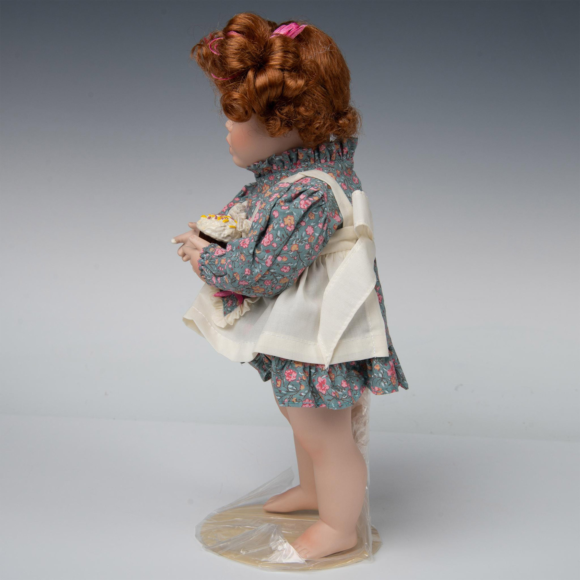 Danbury Mint Porcelain Doll By Elaine Campbell, Betsy - Image 3 of 8