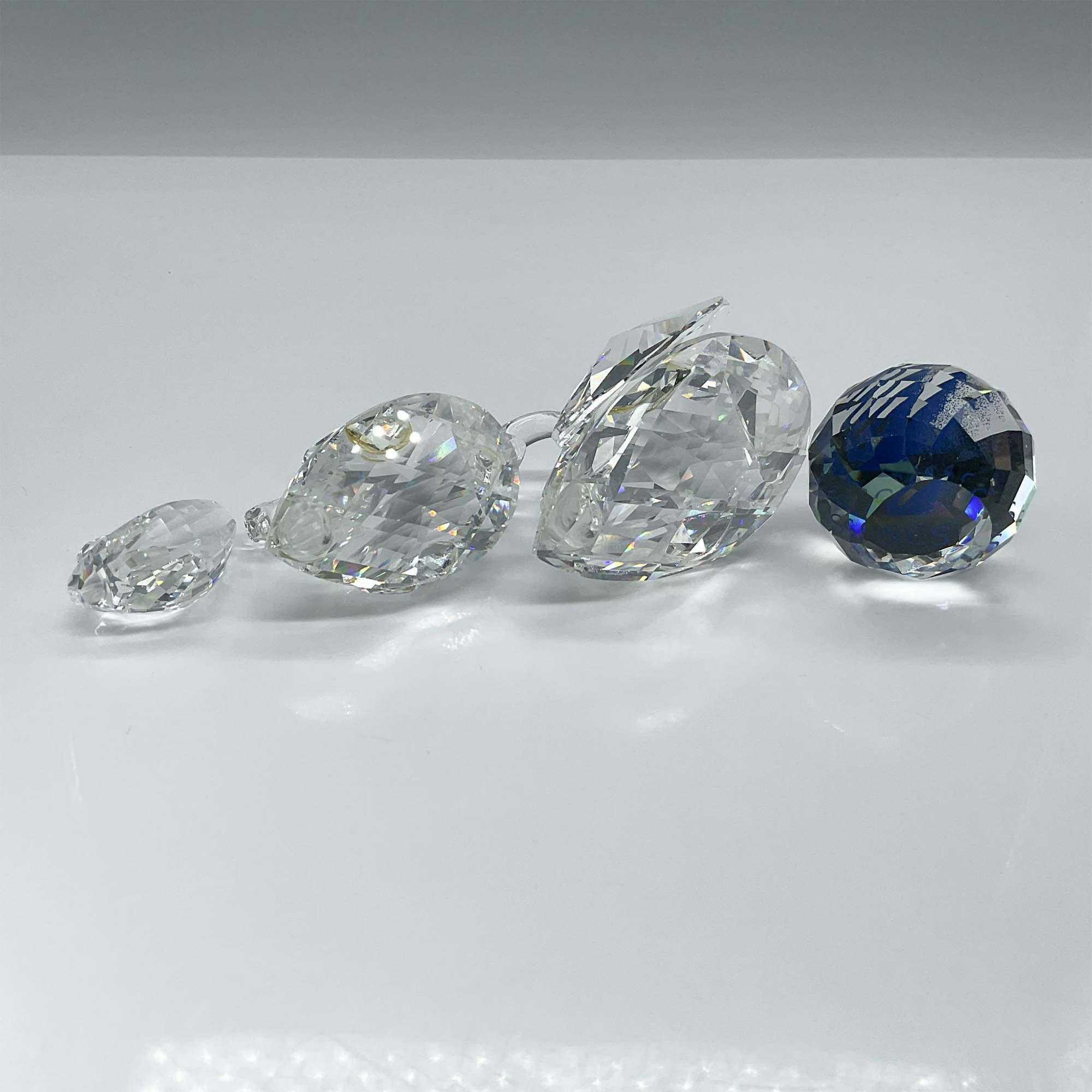 4pc Swarovski Crystal Figurines, Swan Grouping - Image 3 of 3