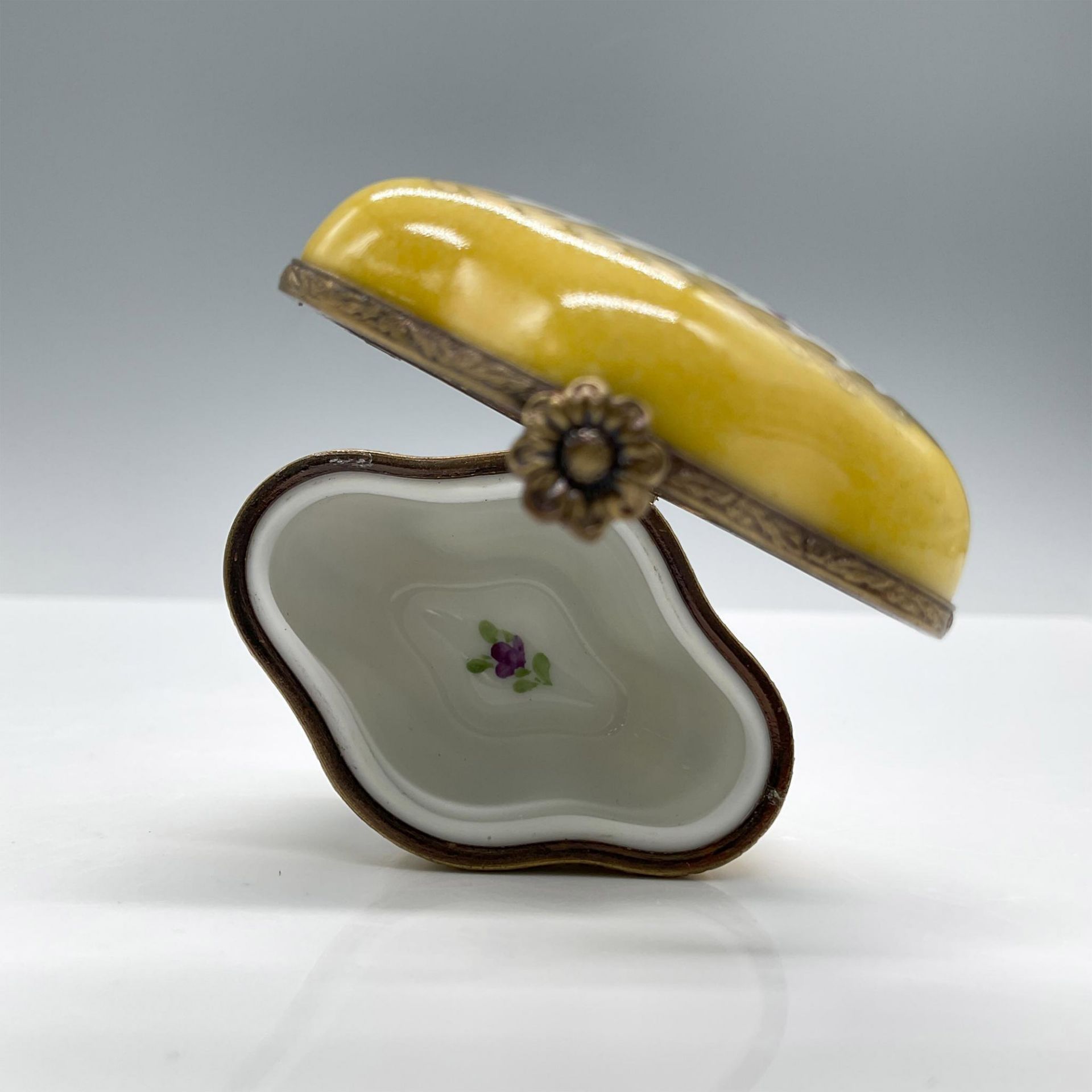 Limoges Porcelain Treasure Box, Yellow Chest - Bild 3 aus 4