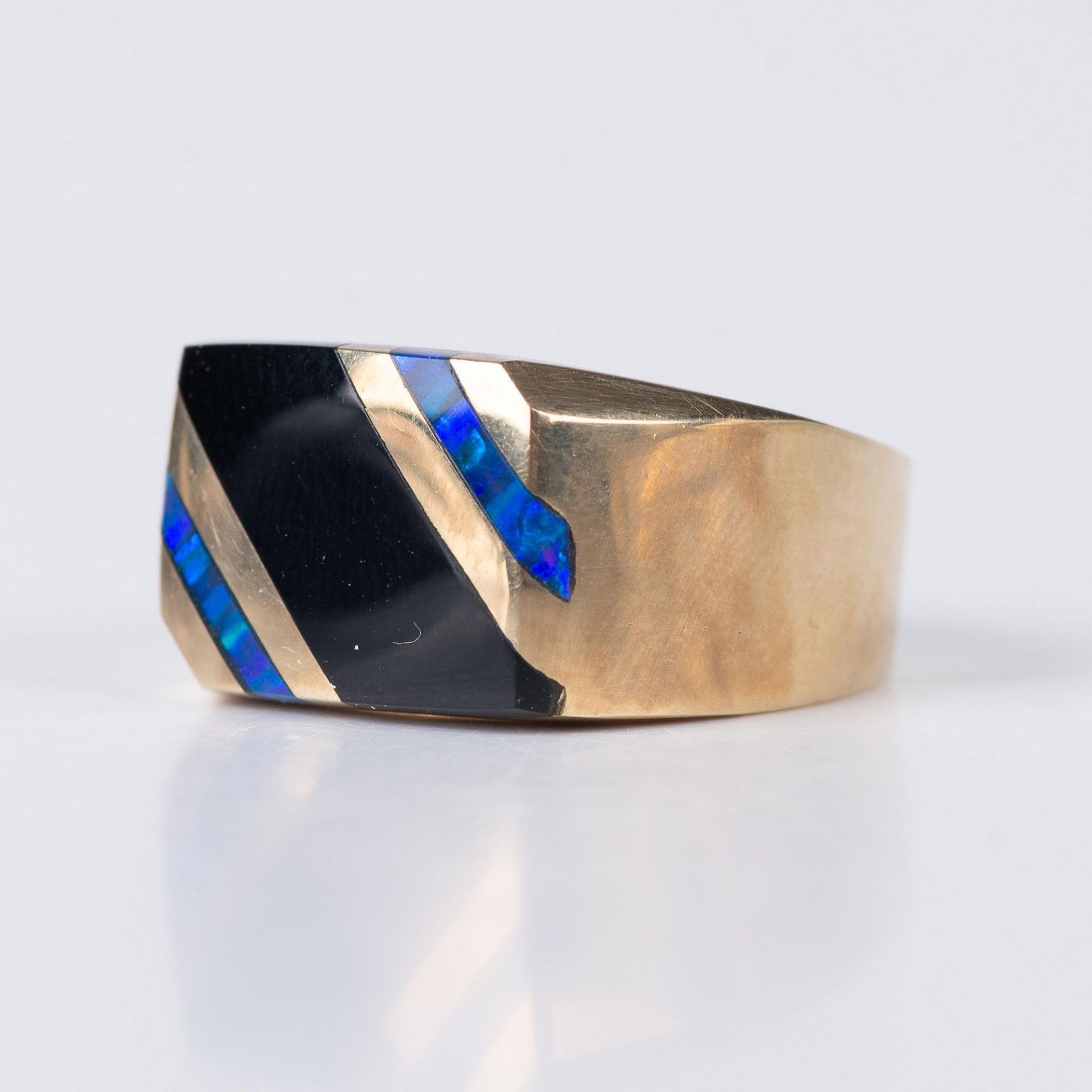 Handsome 14K Gold, Onyx, and Opal Inlay Ring - Bild 2 aus 5