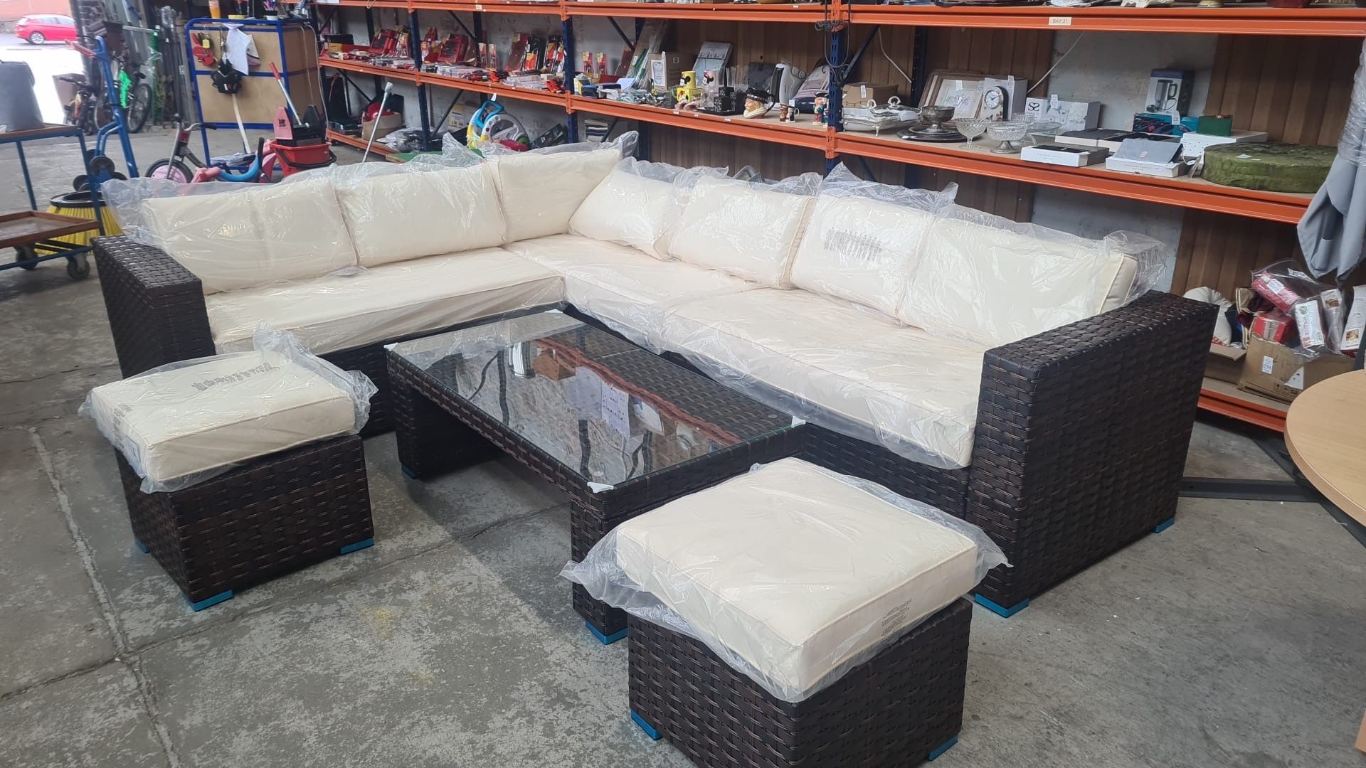 RATTAN CORNER SOFA SET + CREAM ALL WEATHER CUSTIONS & GLASS TOPPED COFFEE TABLE (NEW) - Image 4 of 4