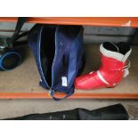 PAIR OF SALOMON SKI BOOTS WITH BAG