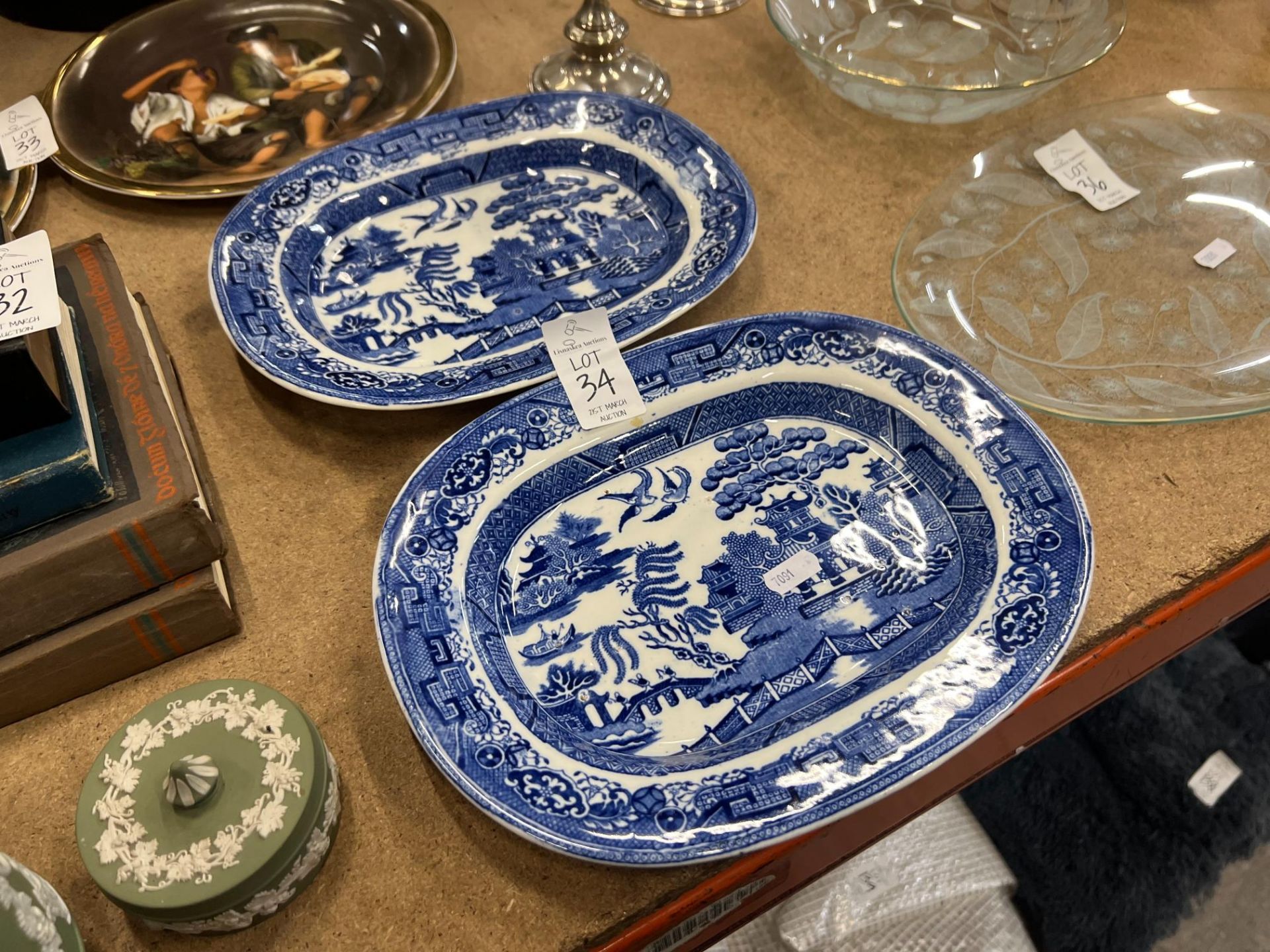 PAIR OF ORIENTAL BLUE & WHITE PLATTERS