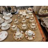 28PC ROYAL ALBERT LADY HAMILTON CHINA TEA SET