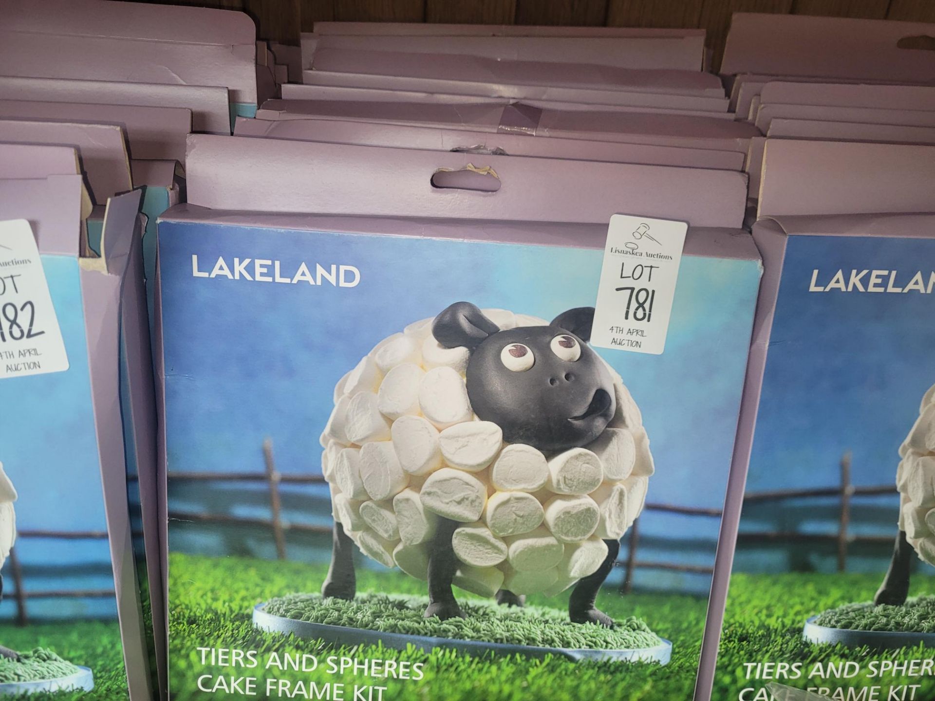 8x LAKELAND TIERS & SPHERES CAKE FRAME KIT (NEW)