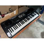 ELECTRIC KEYBOARD (NO CHARGER)