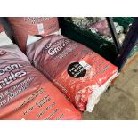 BAG OF CARLUBE OIL ABSORBENT GRANULES 9.5KG