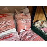 BAG OF CARLUBE OIL ABSORBENT GRANULES 9.5KG