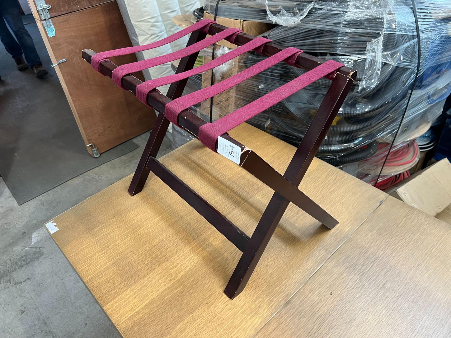 MAHOGANY LUGGAGE RACK