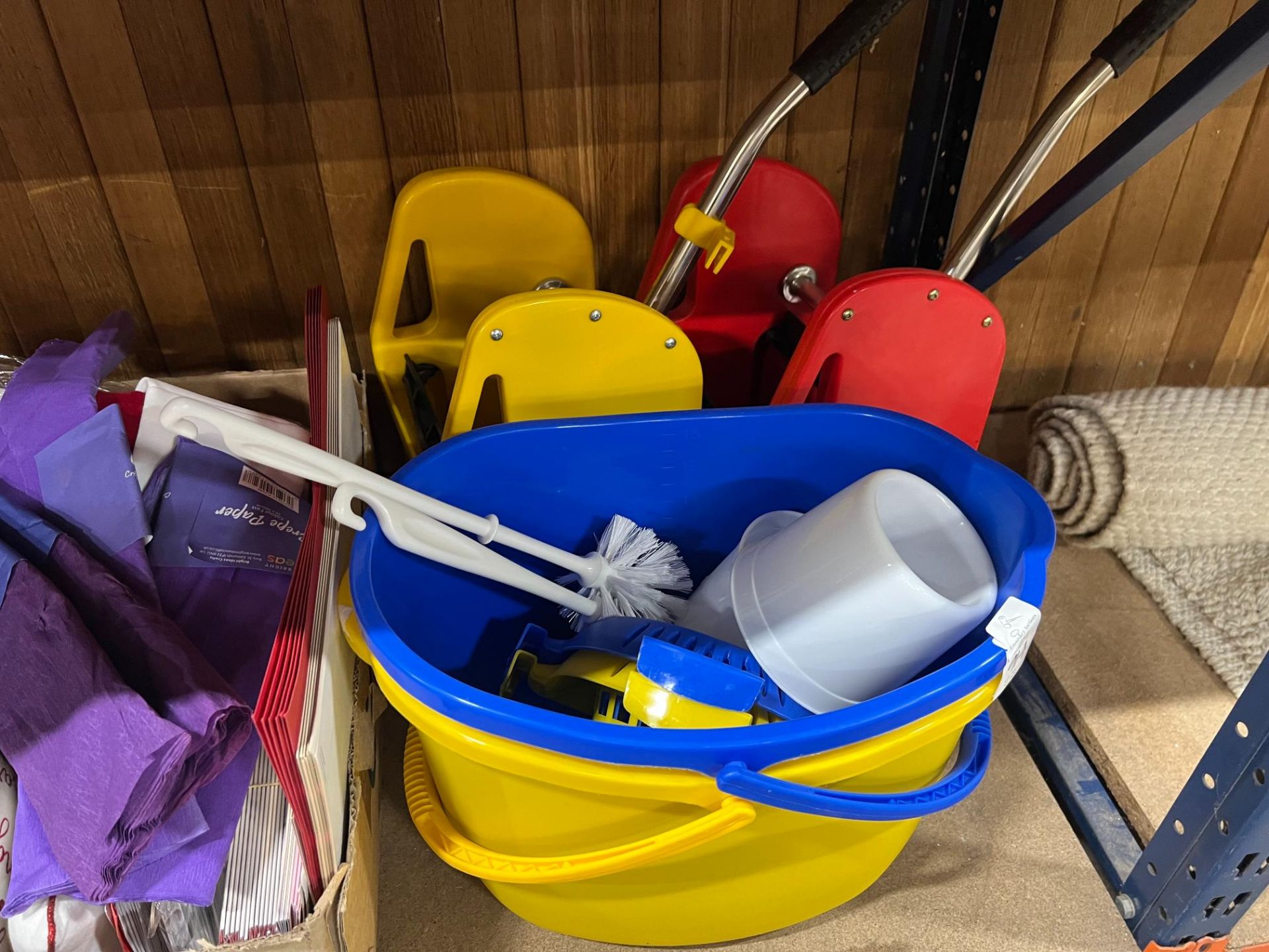 MOP WRINGERS AND BUCKETS 2 X TOILET BRUSH SETS
