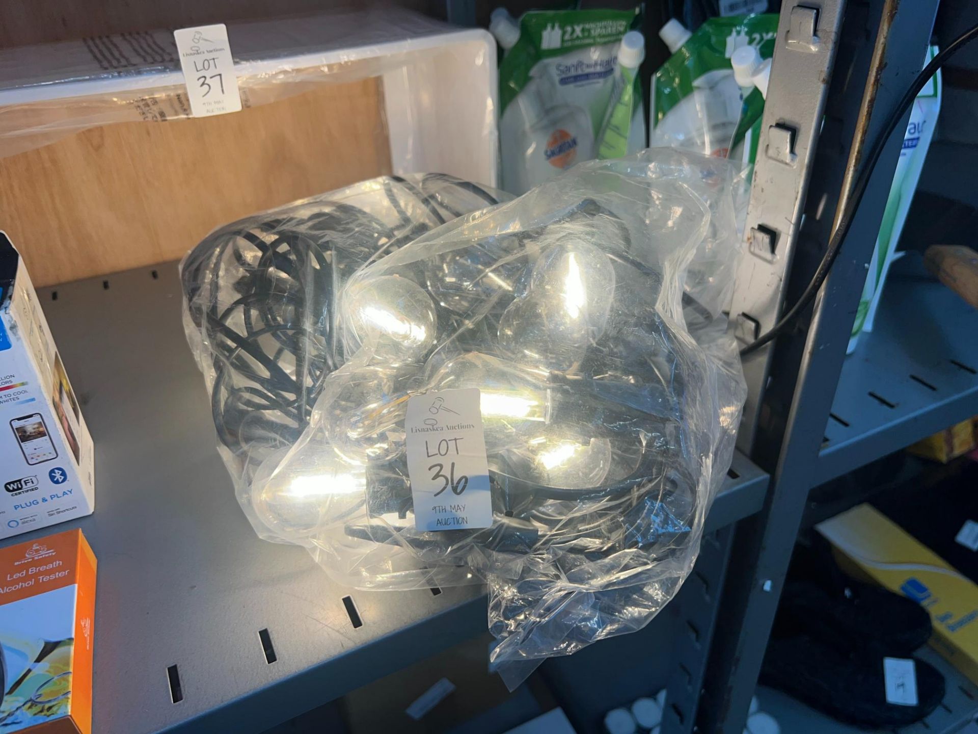 PACK OF BULB STYLE STRING LIGHTS