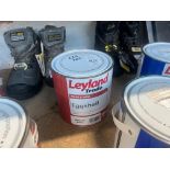 2.5L OF LEYLAND TRADE WOOD AND METAL EGGSHELL BRILLIANT WHITE PAINT