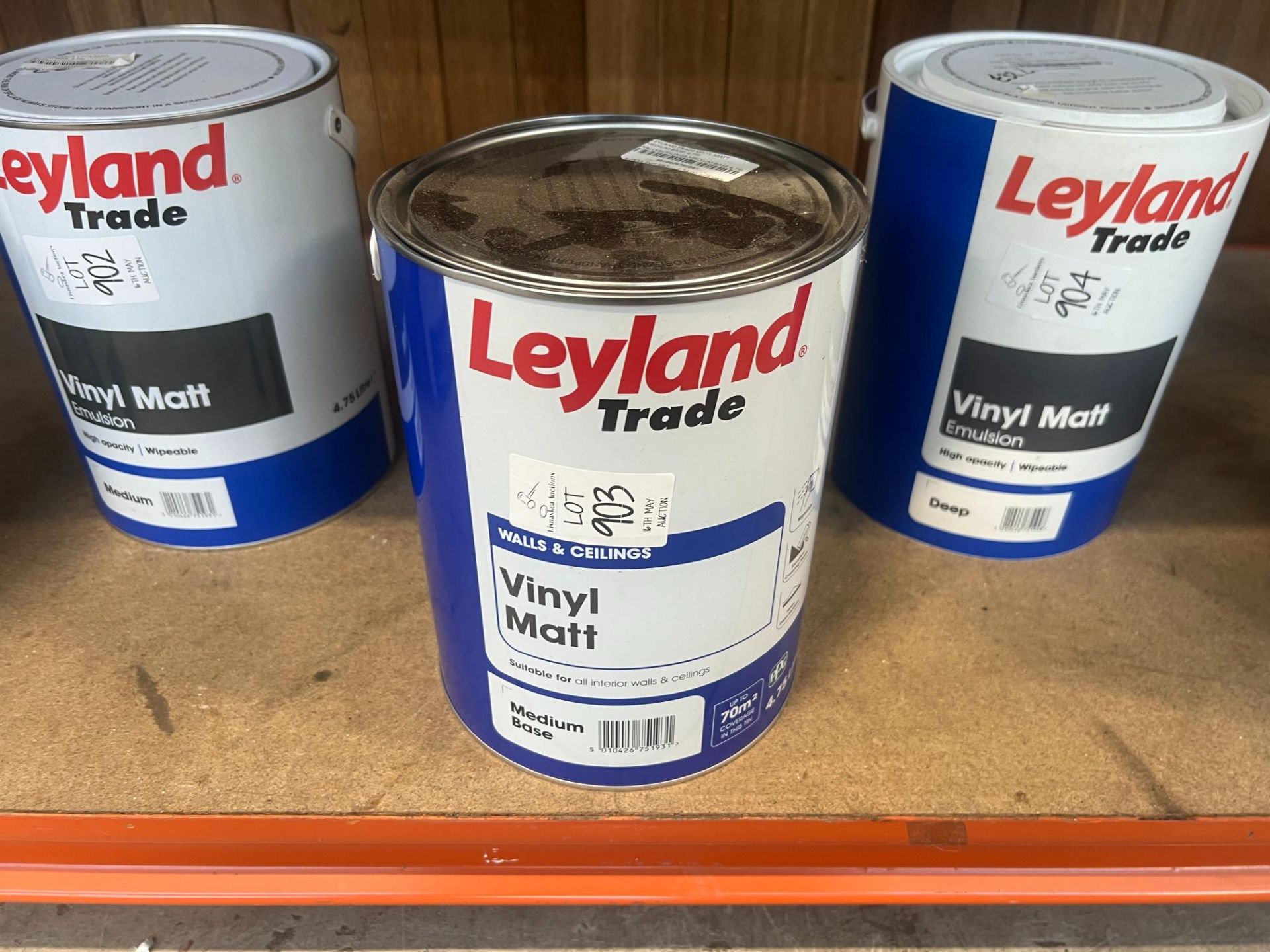 4.75L OF LEYLAND TRADE VINYL MATT MEDIUM BASE PAINT