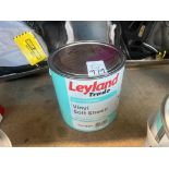 2.5L OF LEYLAND TRADE WALLS AND CEILINGS VINYL SOFT SHEEN DEEP BASE PAINT