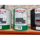 4.375L OF LEYLAND TRADE TRANSPARENT VINYL SILK PAINT