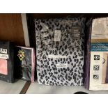 GC GREY LEOPARD PRINT KING DUVET SET